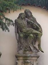 Praha Mala Strana Vlasska 36-40 Pieta.JPG