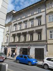 Praha, dm U Zlatho Noha.jpg