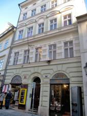 Praha, dm U erven boty.jpg