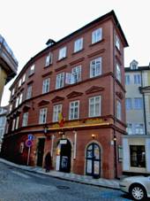 Praha, dm U Blho pelikna.jpg