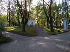 Petřín, park u rozhledny.jpg