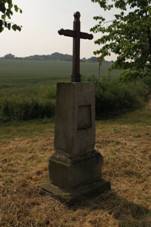 Mal ovice, k pi historick cest.jpg