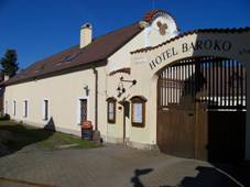 Maleice, Tomsova, hotel baroko.jpg