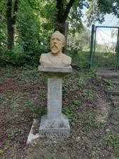 Julius Grgr memorial in Mslovice 02.jpg