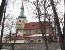 http://upload.wikimedia.org/wikipedia/commons/thumb/2/2b/Kostel_sv._V%C3%A1clava%2C_Prosek.jpg/1024px-Kostel_sv._V%C3%A1clava%2C_Prosek.jpg