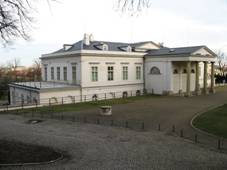 Letohradek kinskych zezadu.jpg