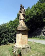 Socha sv.J.Nepomuckeho pod Slapskou prehr.JPG