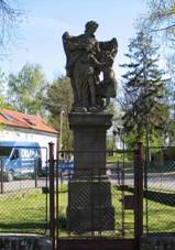 Socha svatho Andla Strce ve Stedoklukch (Q66565658) 01.jpg