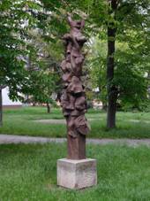 Praha Strizkov Drahoradova plastika.jpg