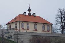 Troja, Jabloka, od Vltavy (01).jpg