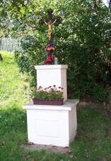 Roztoky-alov, kek u otoky Lev Hradec.jpg