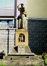 https://d34-a.sdn.cz/d_34/c_img_E_I/XyrC1p.jpeg?fl=res,2200,2200,1