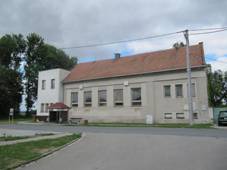 Iva (PV), sokolovna.jpg