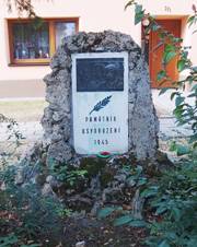 Kozlovice (P�erov), pam�tn�k osvobozen�.JPG