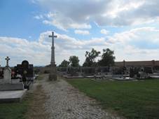 Lobodice, hbitov.jpg