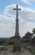 Lobodice, hbitov.jpg