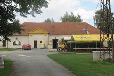 Lobodice, hospoda.jpg