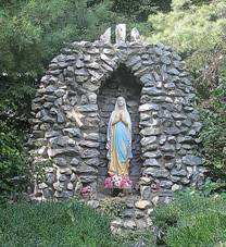 Pestavlky (PR), zmeck park, Panna Maria.jpg