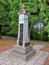 Stbrnice (PR), pomnk.jpg