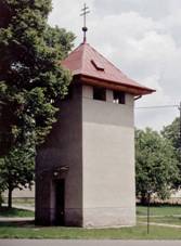 Na obrÃ¡zku mÅ¯Å¾e bÃ½t: obloha, rostlina, strom, mrak a venku