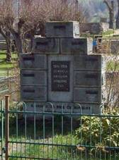 Pomnk padlm ve melnech (Q66054477).jpg