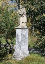 Socha svatho Jana Nepomuckho u Hj (Q66055288).jpg