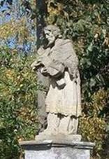 Socha svatho Jana Nepomuckho u Hj (Q66055288).jpg