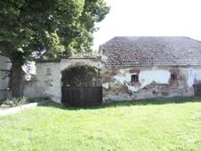 Ruiny klastera cisterciaku v obci Klaster 04.JPG