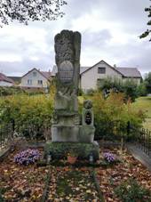 Pomnk padlm v Mohelnici.jpg