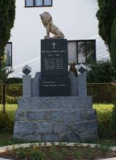 Nedaniky memorial.JPG