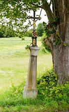 Wayside cross by Srby 02.jpg