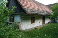 Star roubenka p.33 v Zahrdce.JPG