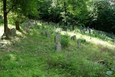 H Bohostice, nhrobky 01.jpg
