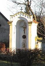 Kov (Korkyn), tt domu s vraty.JPG