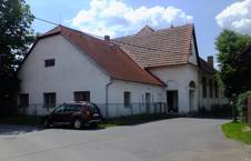 Mala Hrastice 2020-06-16 Sokolovna obr01.jpg