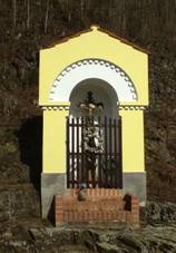 Velk Leice, kaplika.jpg