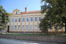 B�val� �kola, �elechovice na Han�, okres Prost�jov.jpg