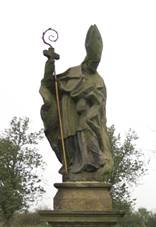Chr᚝any, socha svatho Prokopa u hbitova.jpg