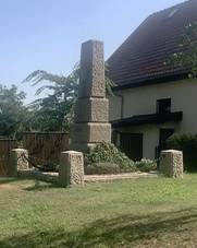 Pamtnk padlm v I. svtov vlce, Bzova ulice