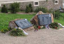 Chlum (okres Rokycany), pomnk padlm.jpg