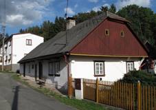 Medov jezd, chalupa.jpg