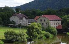 Lejskv mln, jez (02).jpg