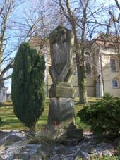 A.Lhotk - Pomnk padlm - Svat Dobrotiv.JPG