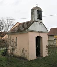 Kaple na n�vsi v Louck� (Q107162342).jpg