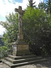 Sch�nlinde-Kirche-Kreuz.jpg