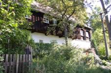 Venkovsk� d�m, Jugosl�vsk� 118, Kr�sn� L�pa.JPG