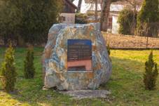 Brocn - pomnk padlch.jpg