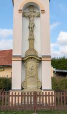 Dub, zvonice s kem 01.jpg