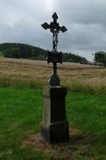 Zadn Chlum, kek u pole 01.jpg