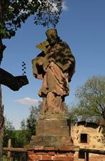 Hrka, socha svatho Jana Nepomuckho.jpg